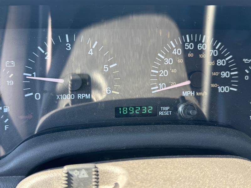 Jeep Cherokee  2001