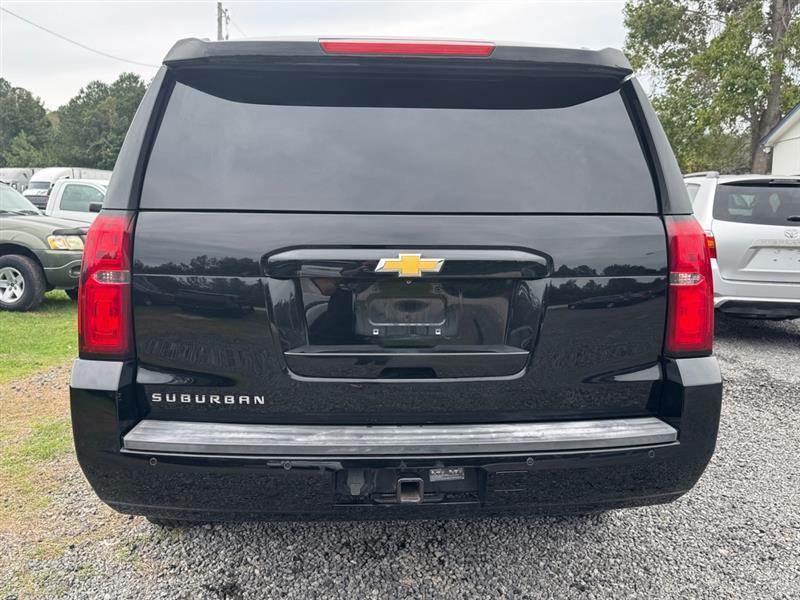 Chevrolet Suburban  2015