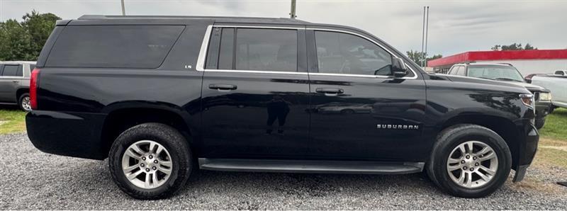 Chevrolet Suburban  2015
