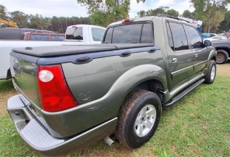 Ford Explorer Sport Trac  2004