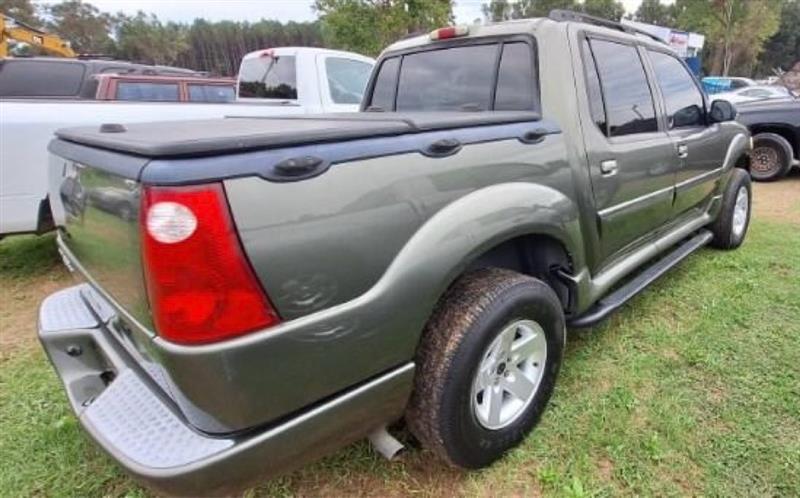 Ford Explorer Sport Trac  2004