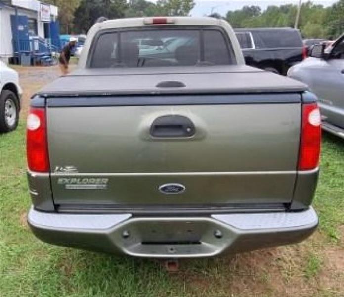 Ford Explorer Sport Trac  2004