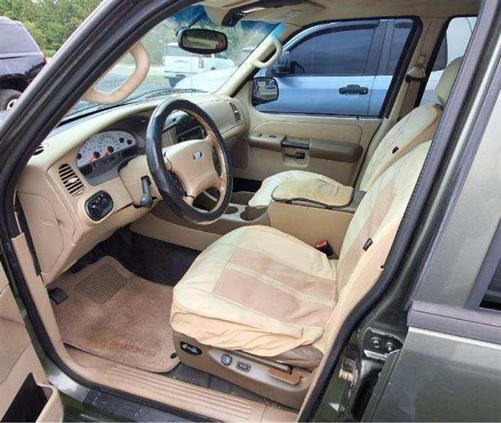 Ford Explorer Sport Trac  2004