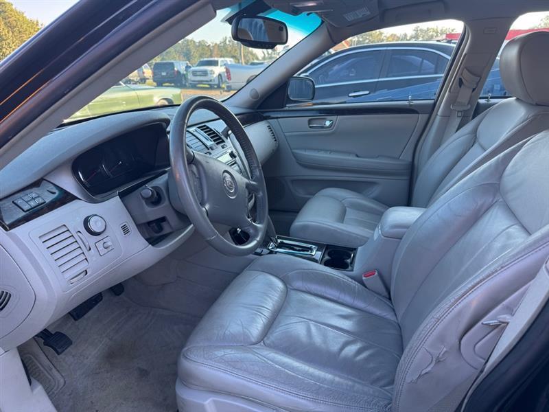 Cadillac DTS  2010