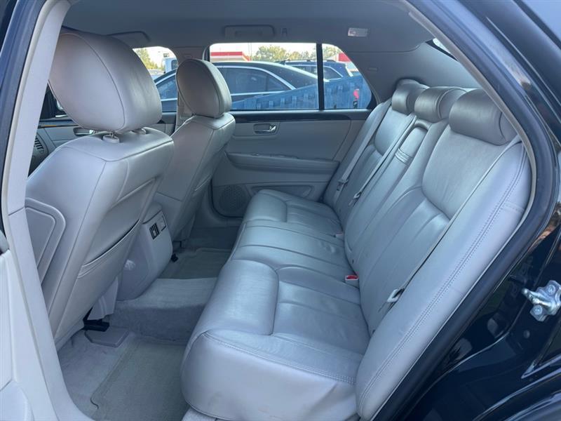 Cadillac DTS  2010