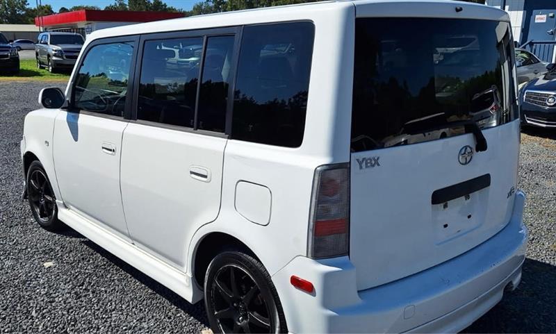 Scion xB  2006