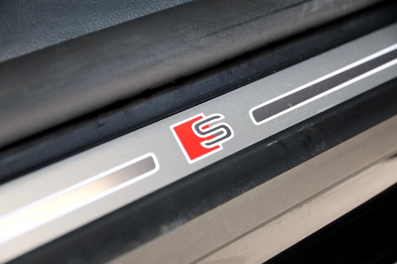 Audi SQ8  2024