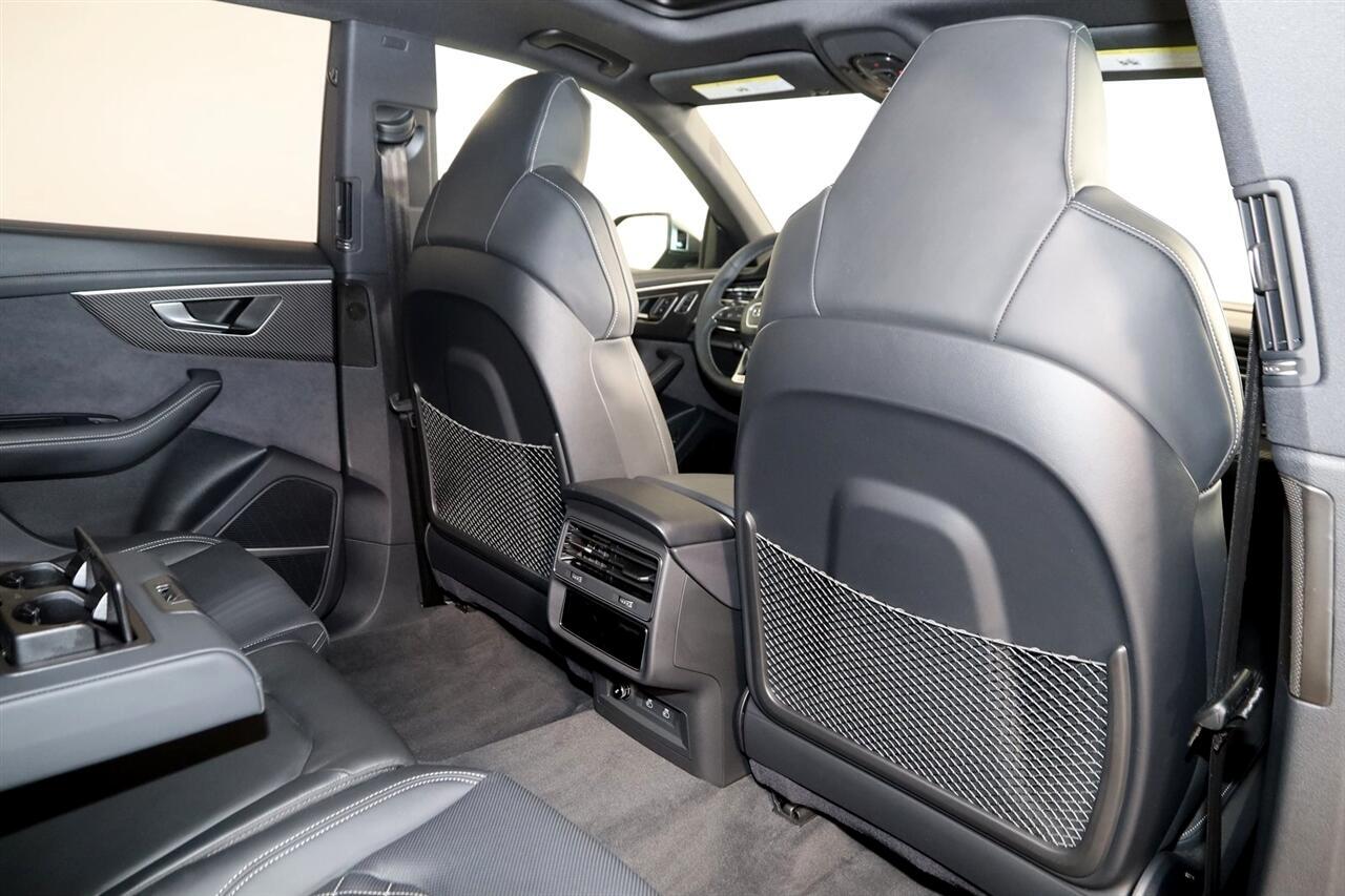 Audi SQ8  2024