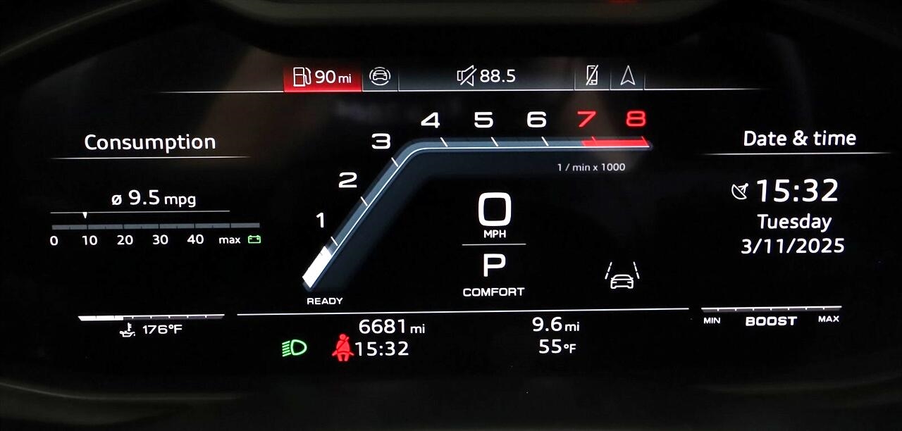 Audi SQ8  2024