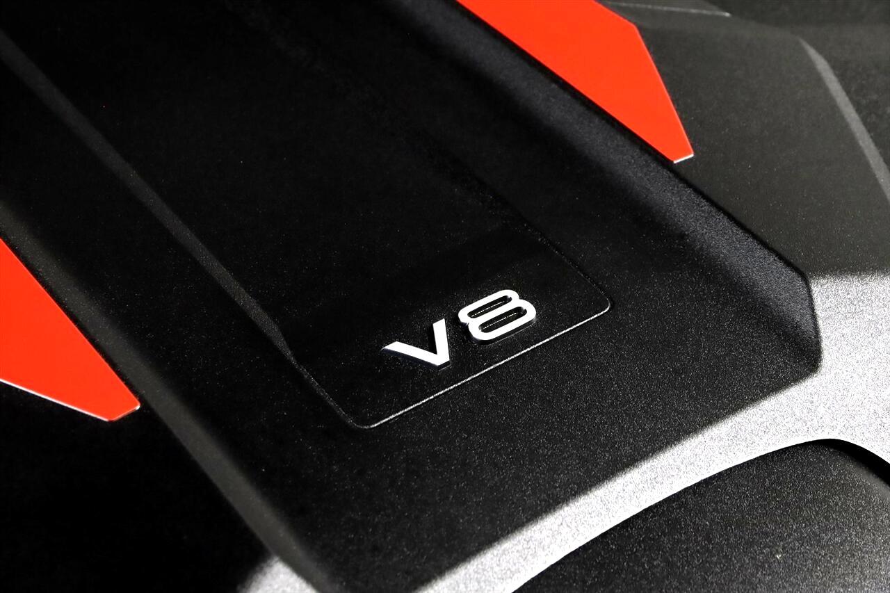 Audi SQ8  2024