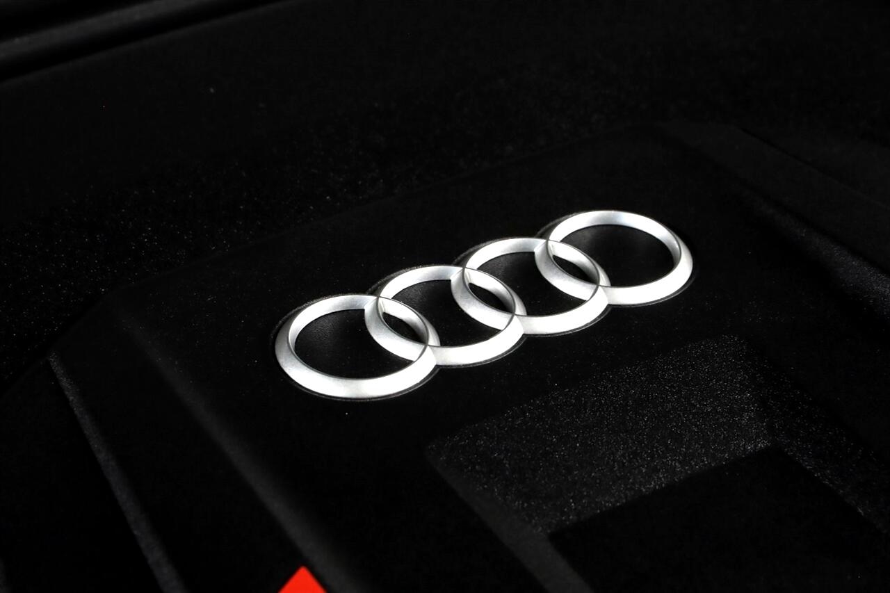 Audi SQ8  2024