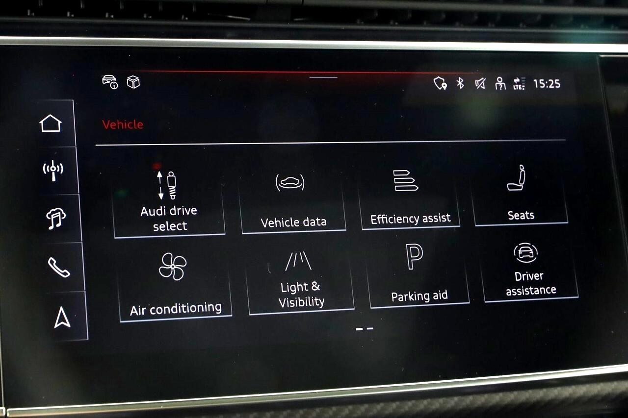 Audi SQ8  2024