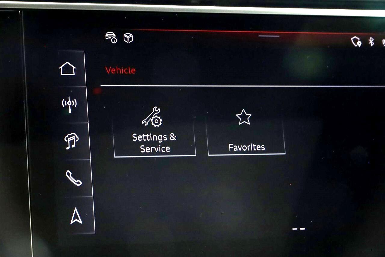 Audi SQ8  2024