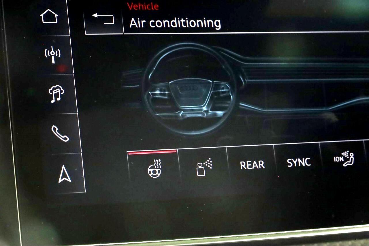 Audi SQ8  2024