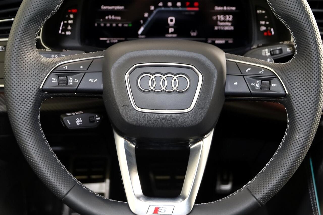 Audi SQ8  2024