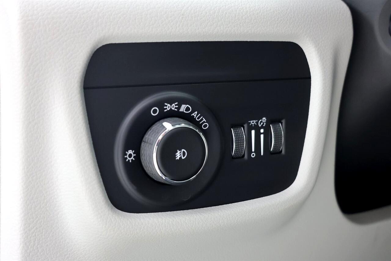 Jeep Grand Cherokee  2022