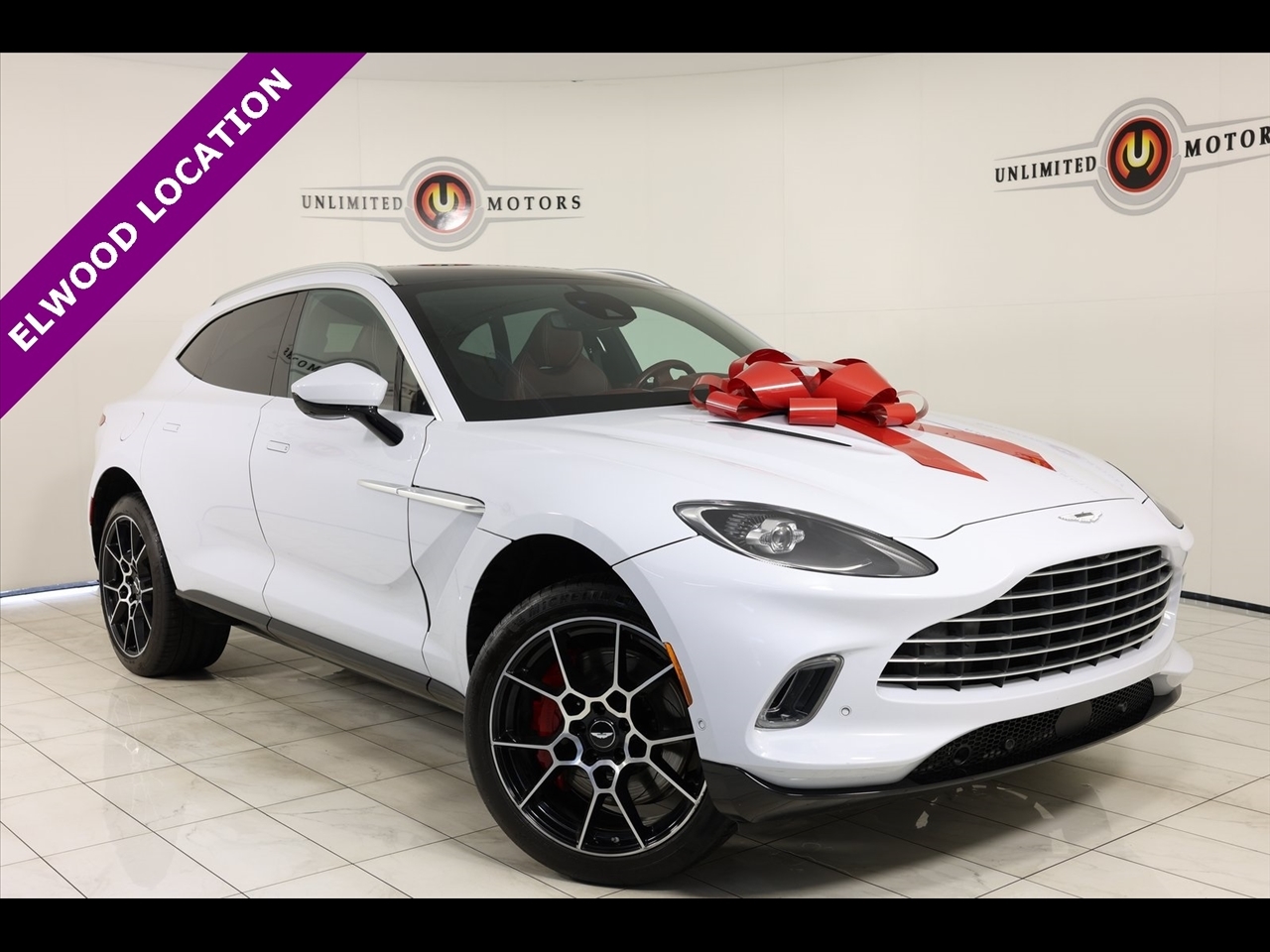 2021 Aston Martin DBX Base