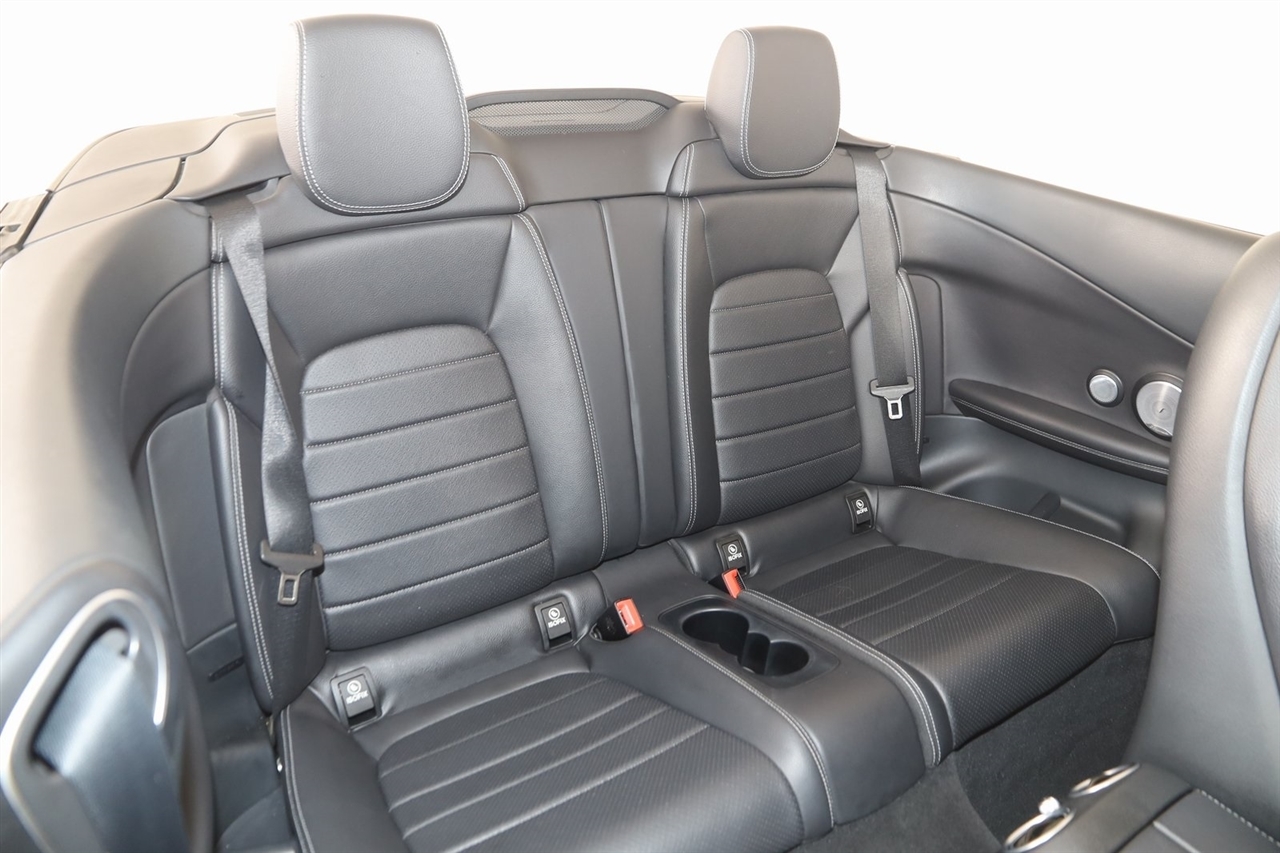 Mercedes-Benz C-Class  2021