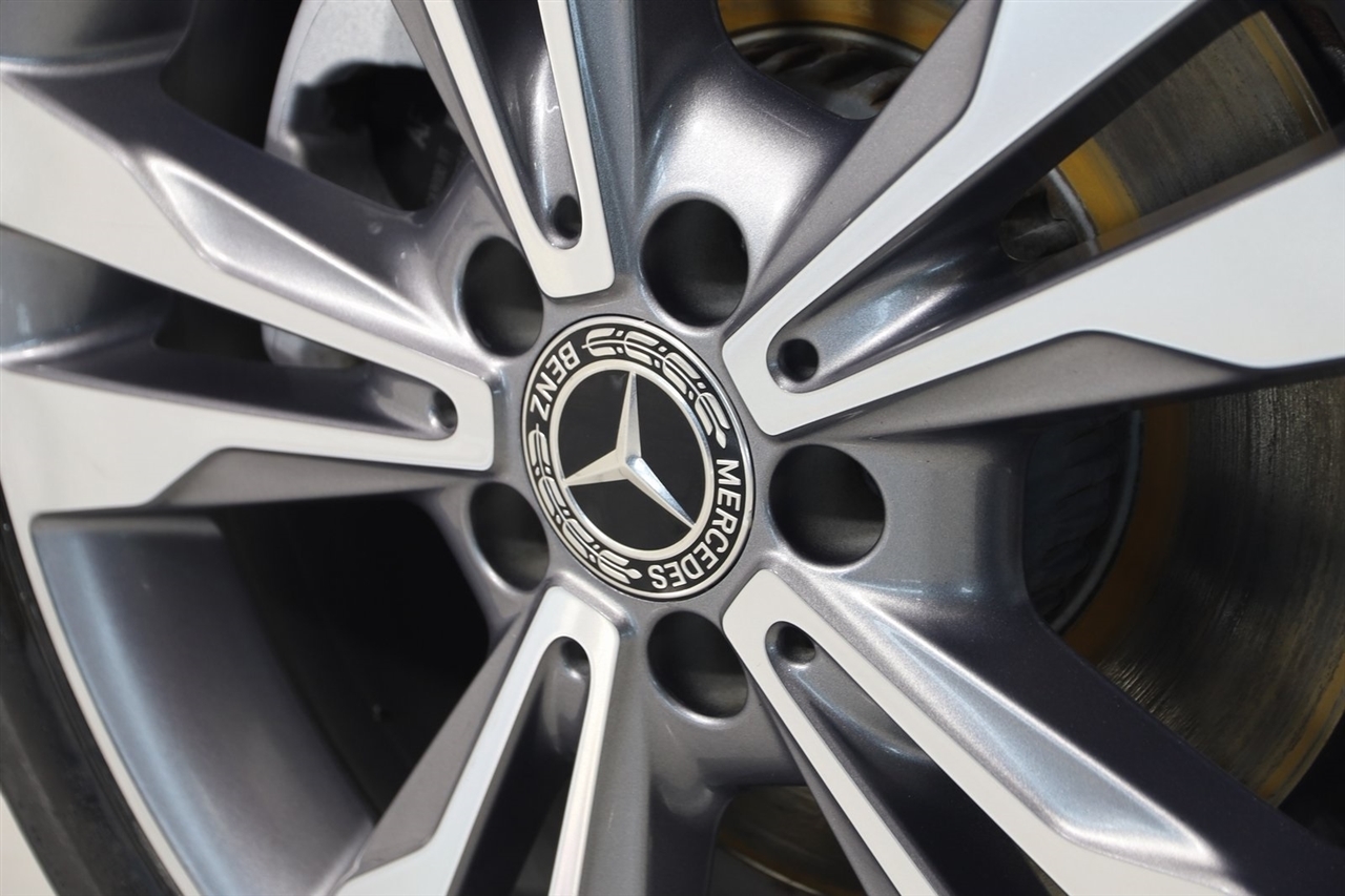 Mercedes-Benz C-Class  2021