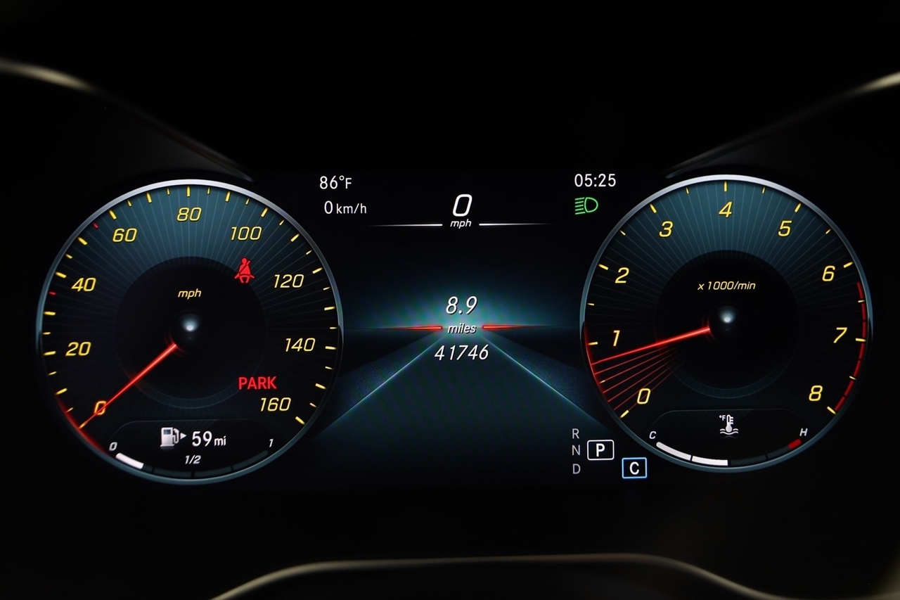 Mercedes-Benz C-Class  2021