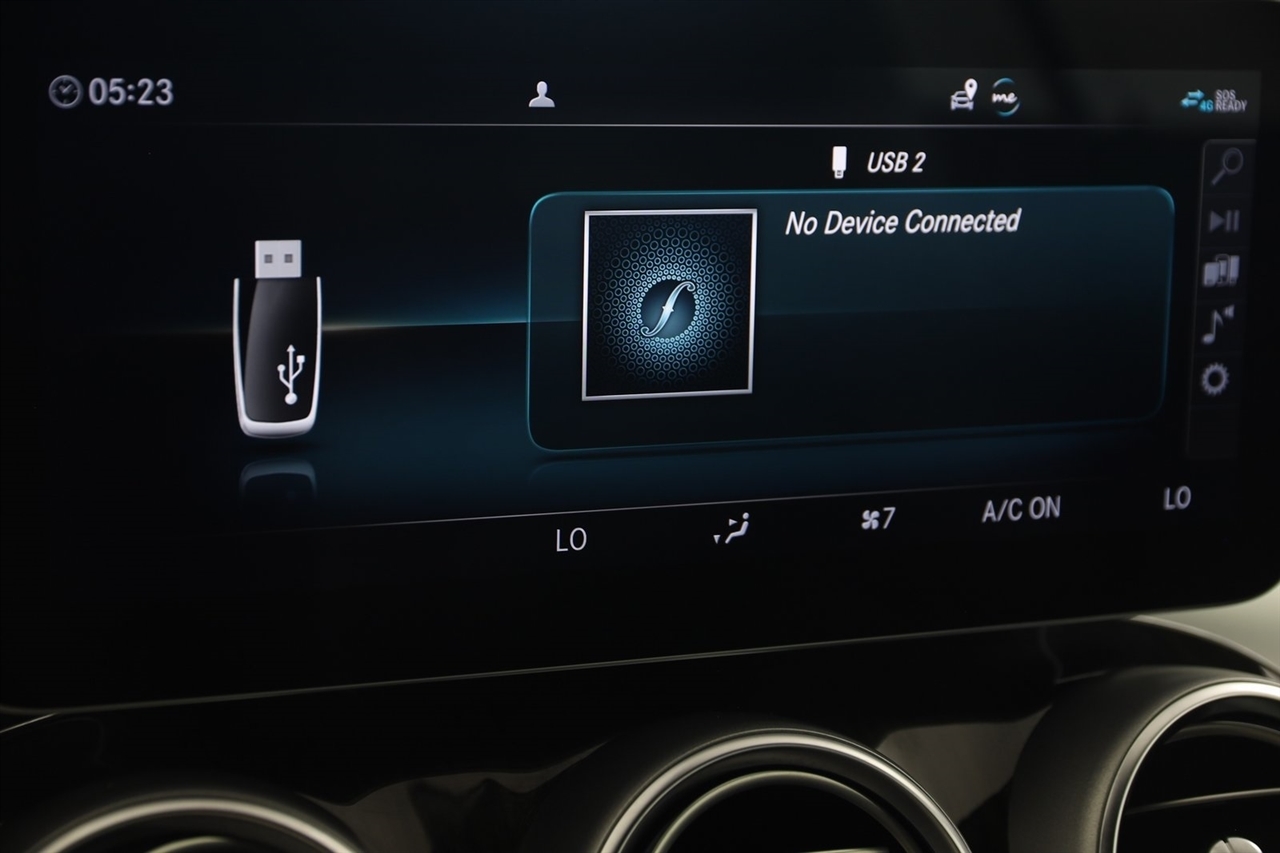 Mercedes-Benz C-Class  2021