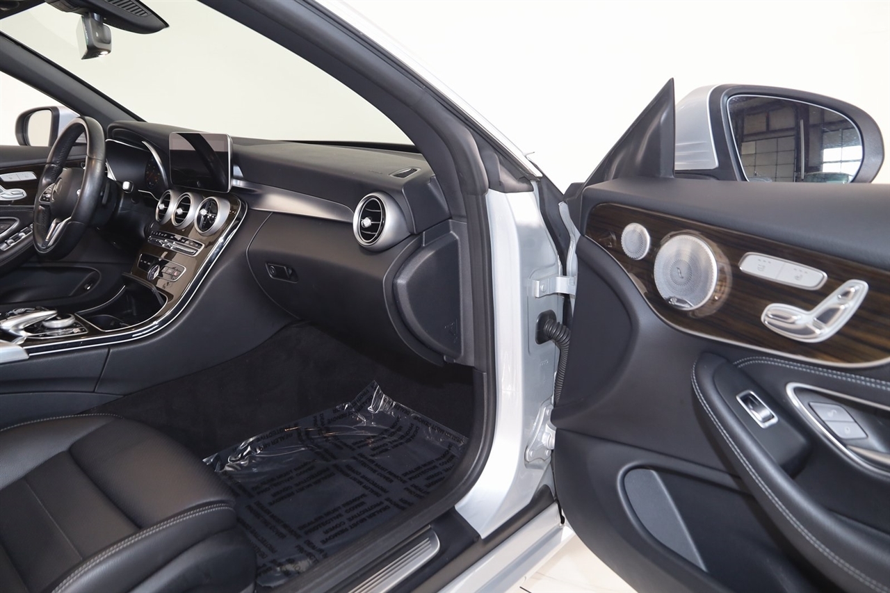 Mercedes-Benz C-Class  2021