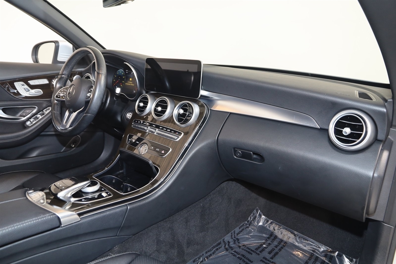 Mercedes-Benz C-Class  2021