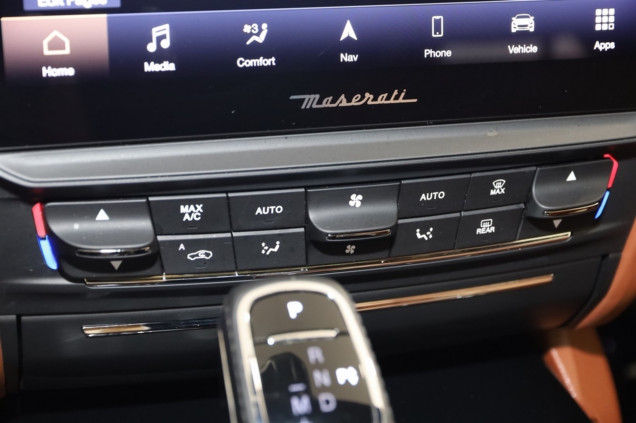 Maserati Quattroporte  2023