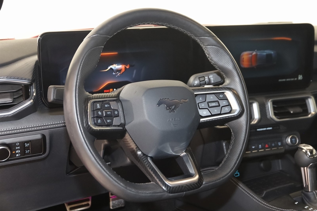 Ford Mustang  2024