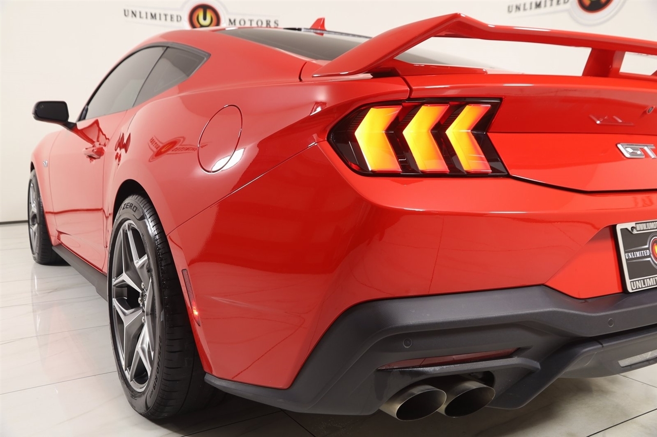 Ford Mustang  2024