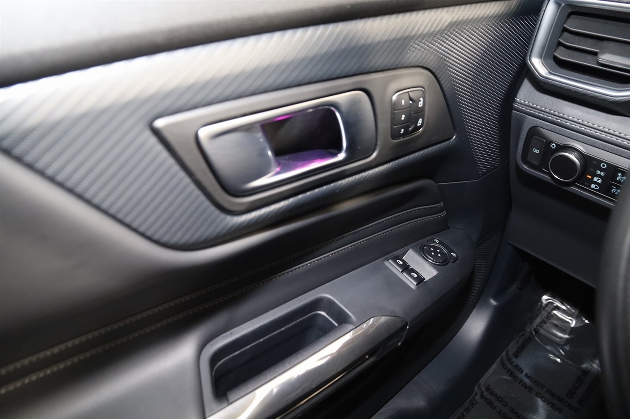 Ford Mustang  2024