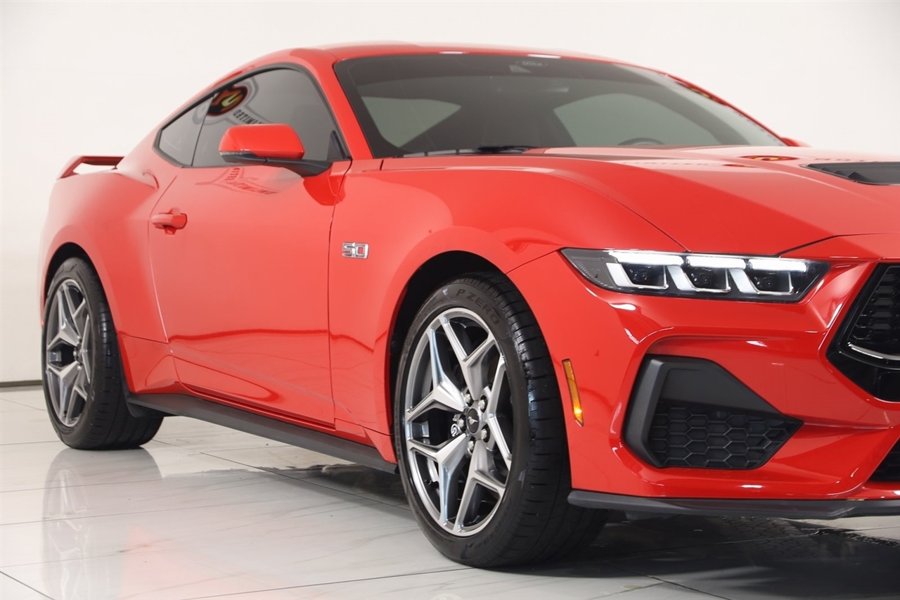 Ford Mustang  2024