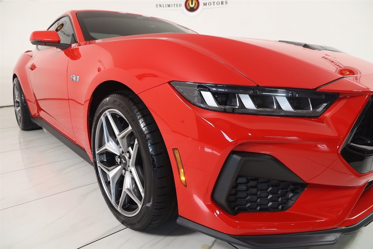 Ford Mustang  2024