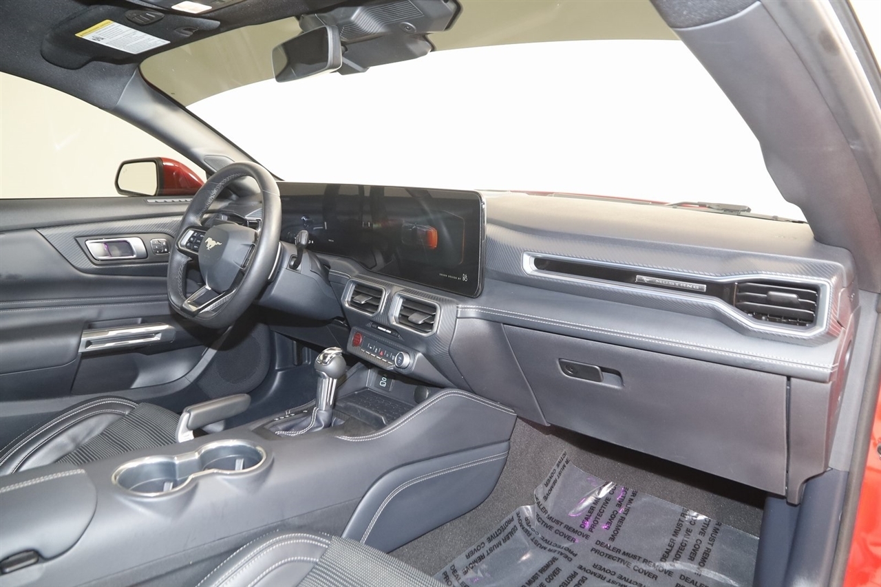 Ford Mustang  2024