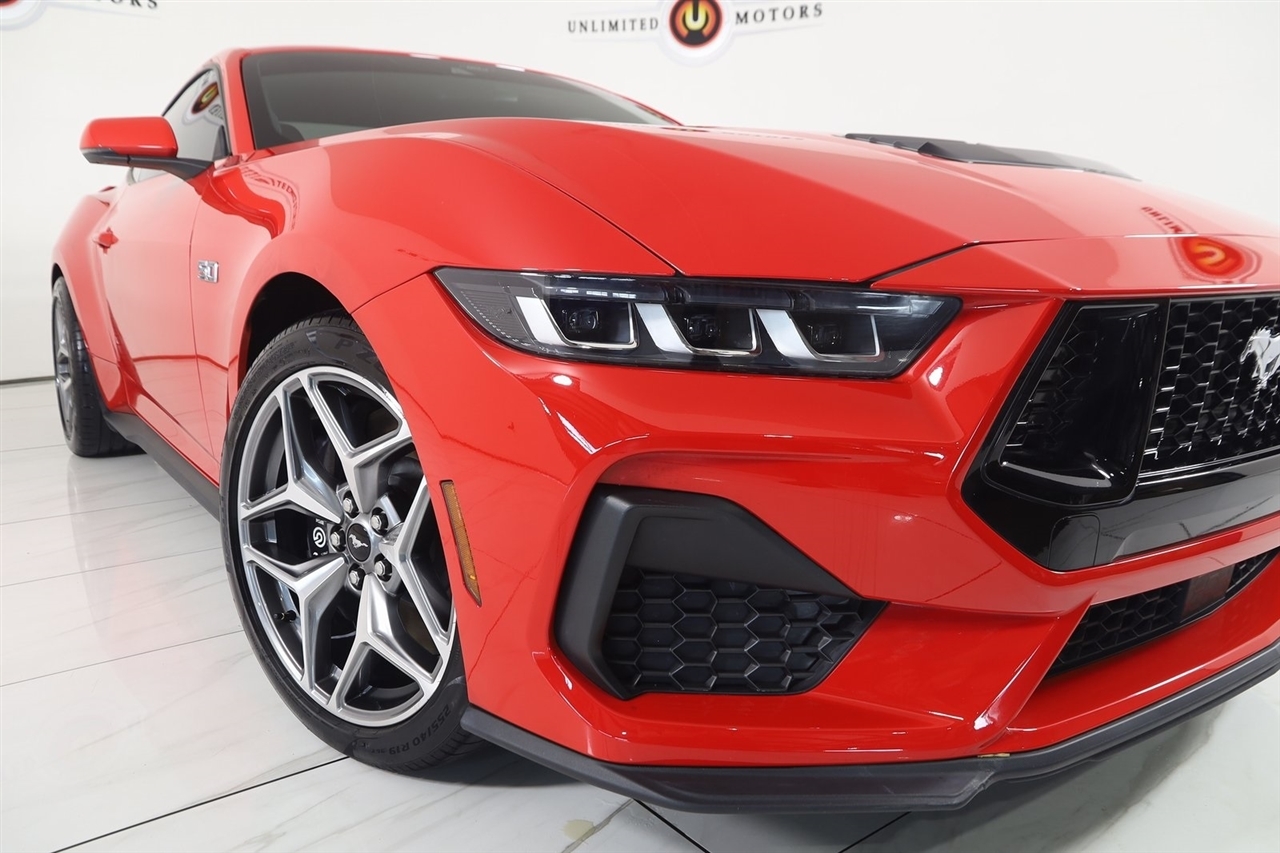 Ford Mustang  2024