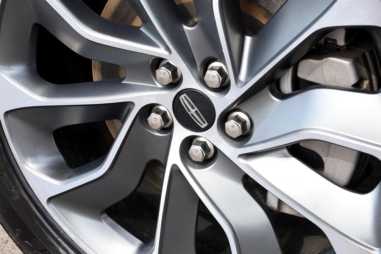 Lincoln Nautilus  2021