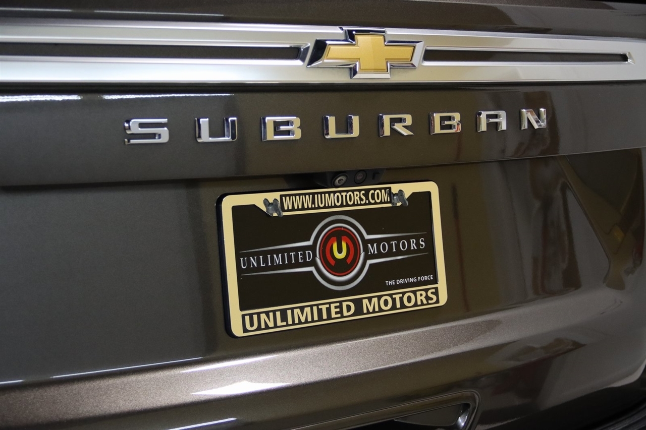 Chevrolet Suburban  2021