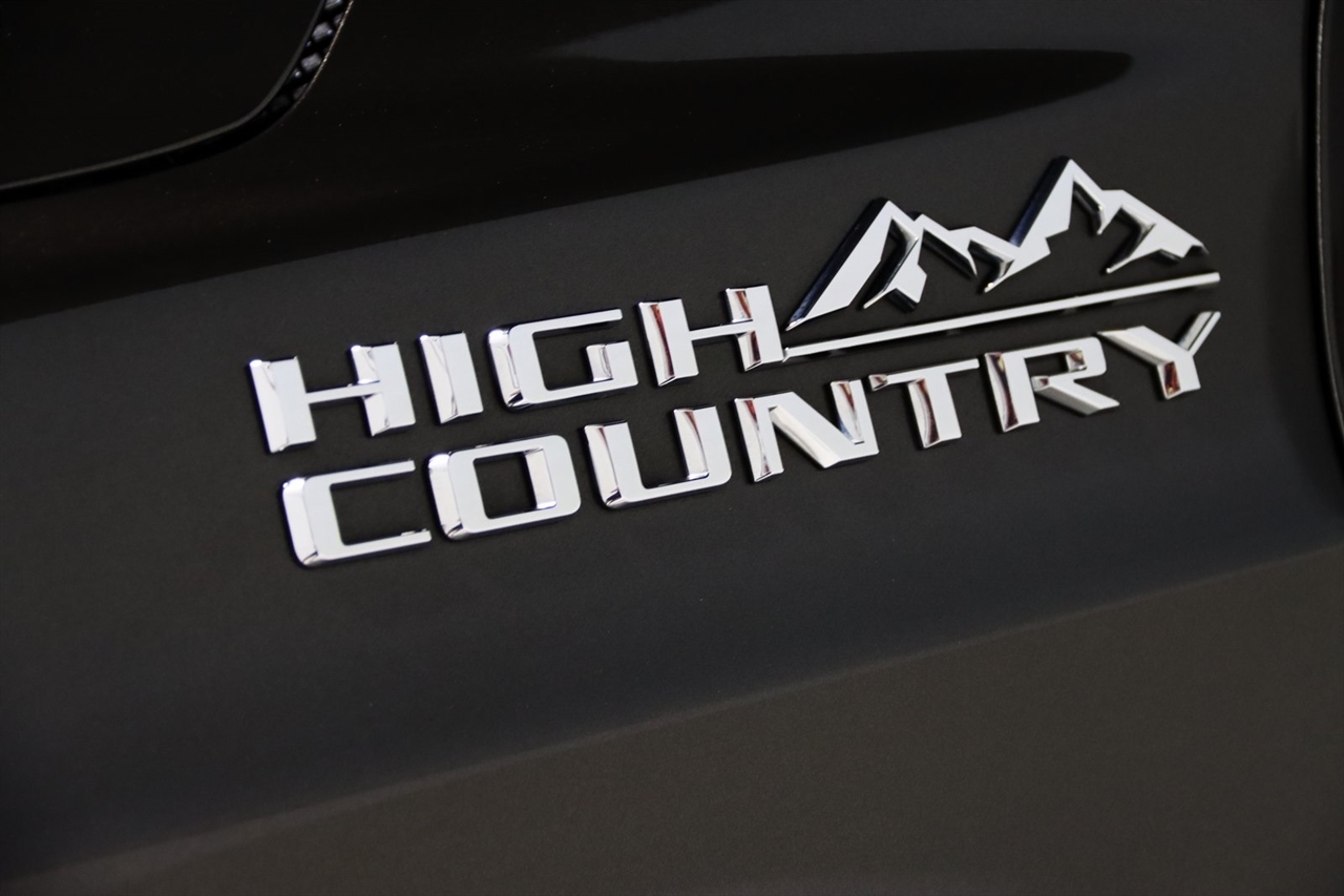 Chevrolet Suburban  2021