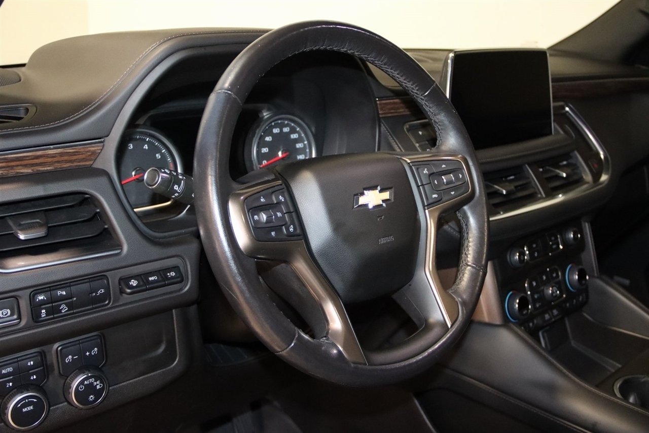 Chevrolet Suburban  2021