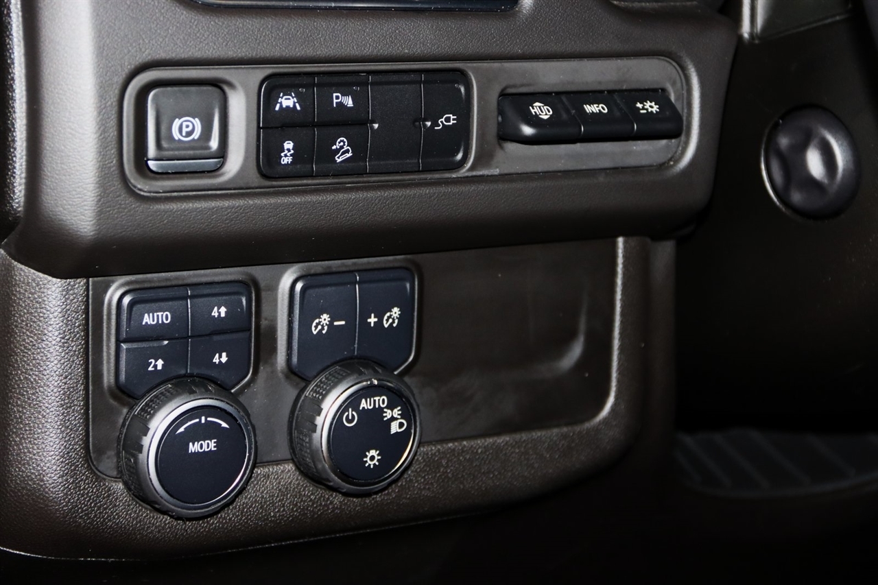 Chevrolet Suburban  2021