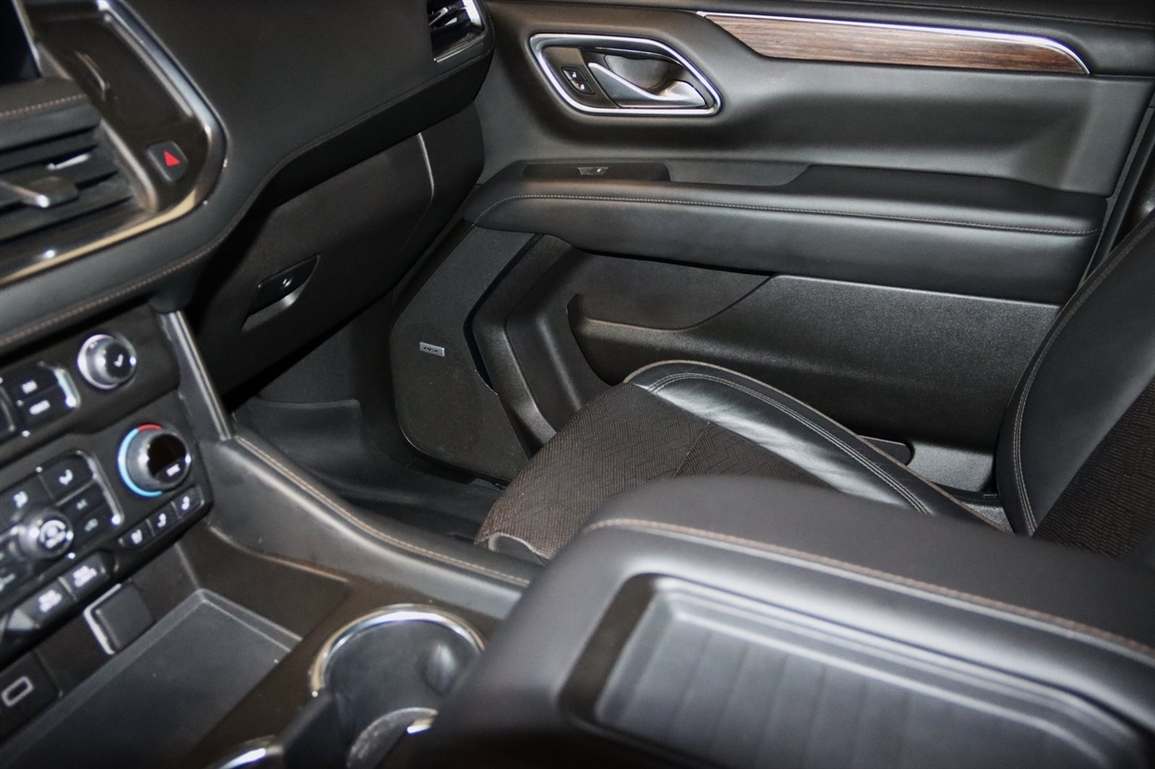 Chevrolet Suburban  2021