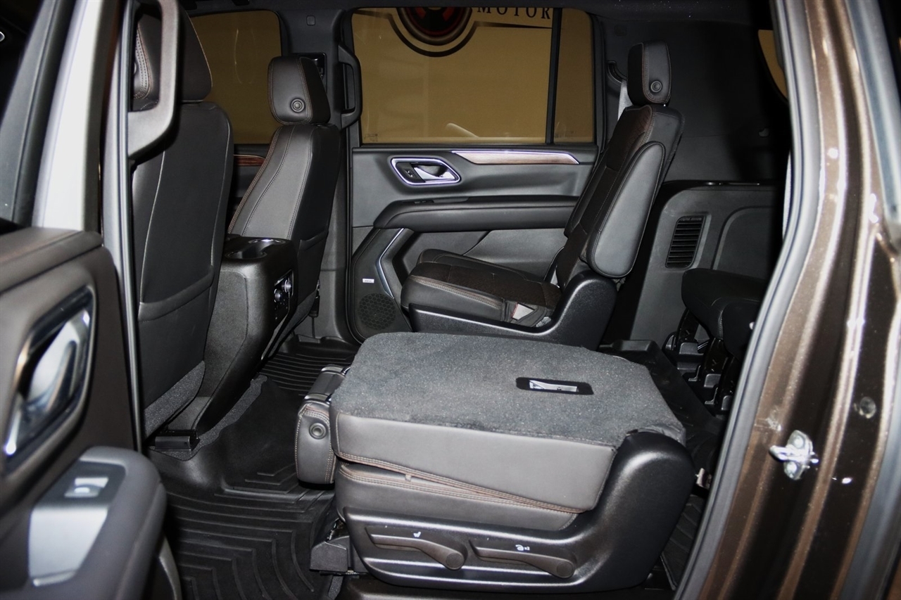 Chevrolet Suburban  2021