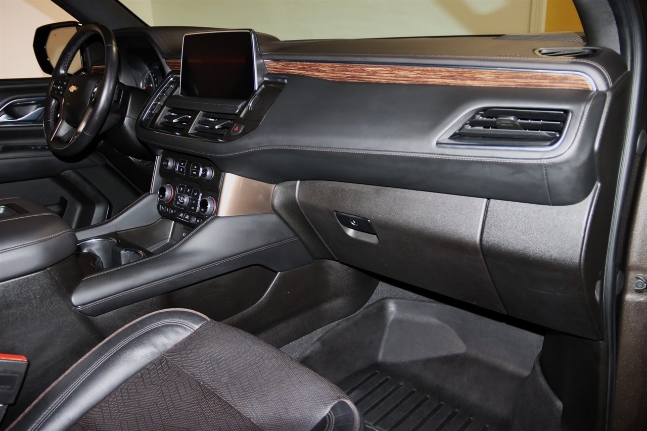 Chevrolet Suburban  2021