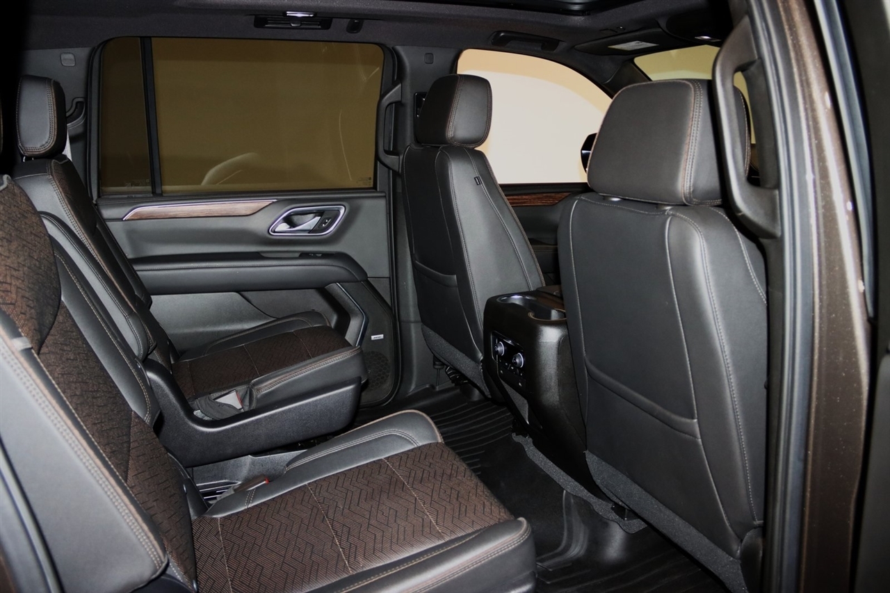 Chevrolet Suburban  2021