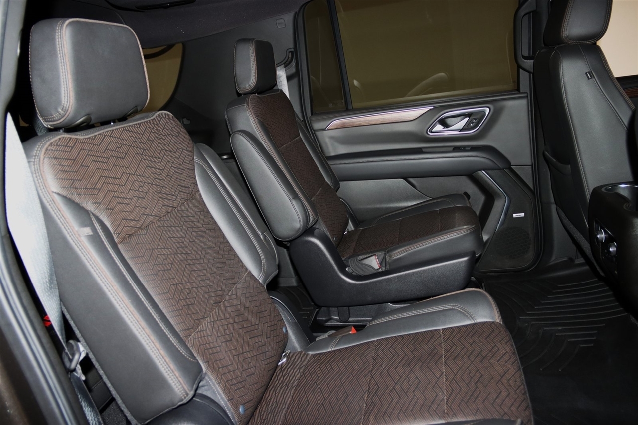 Chevrolet Suburban  2021