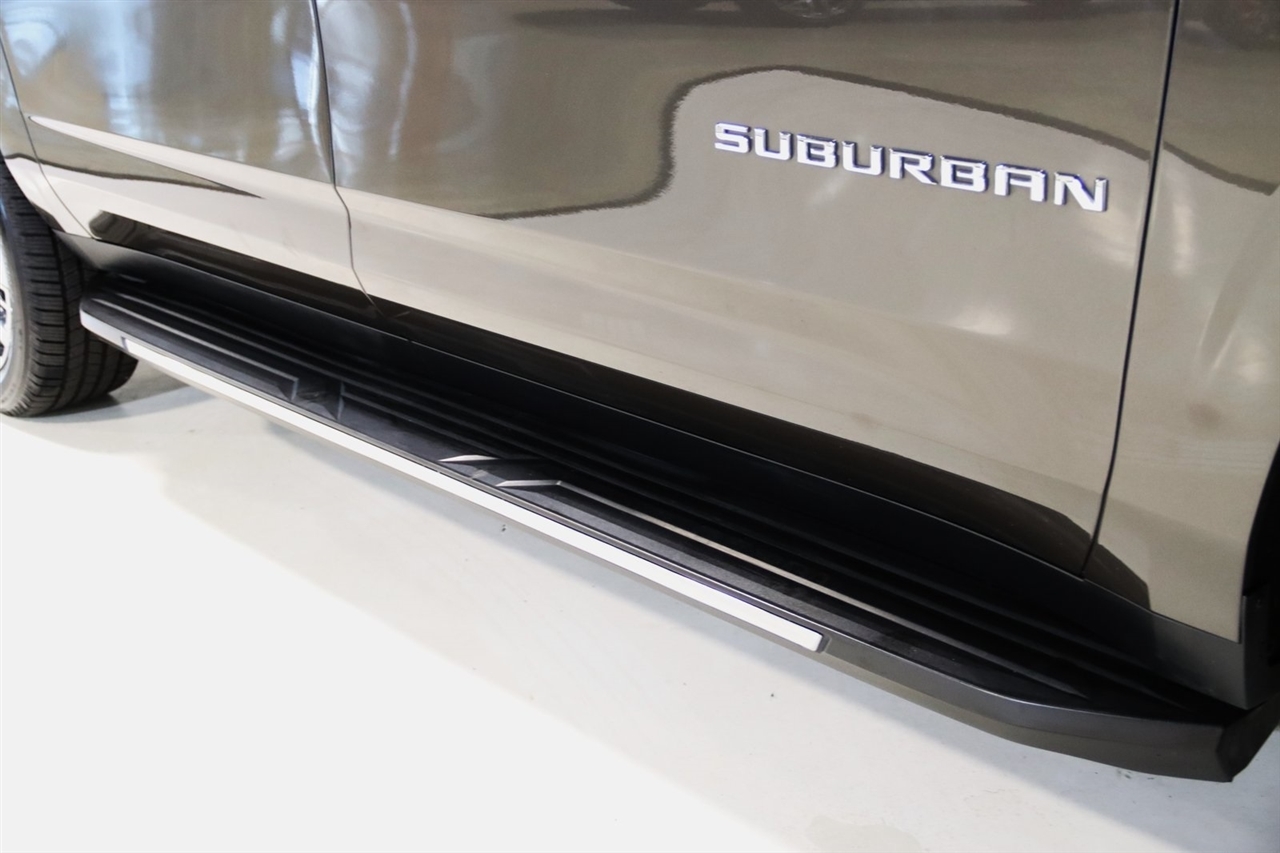 Chevrolet Suburban  2021