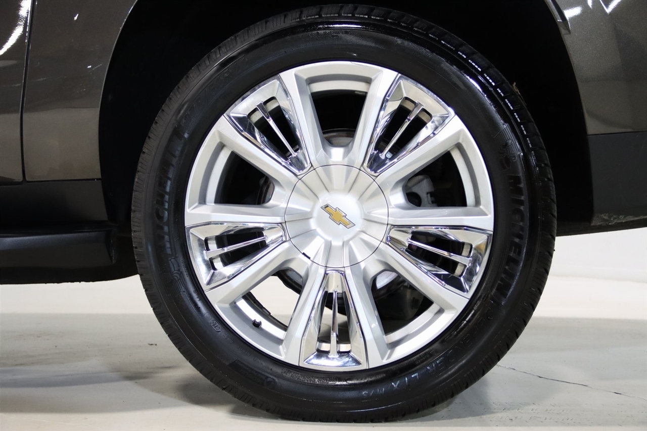 Chevrolet Suburban  2021