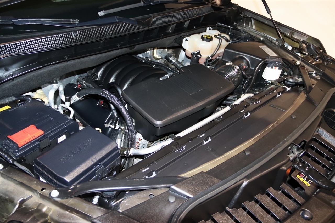 Chevrolet Suburban  2021