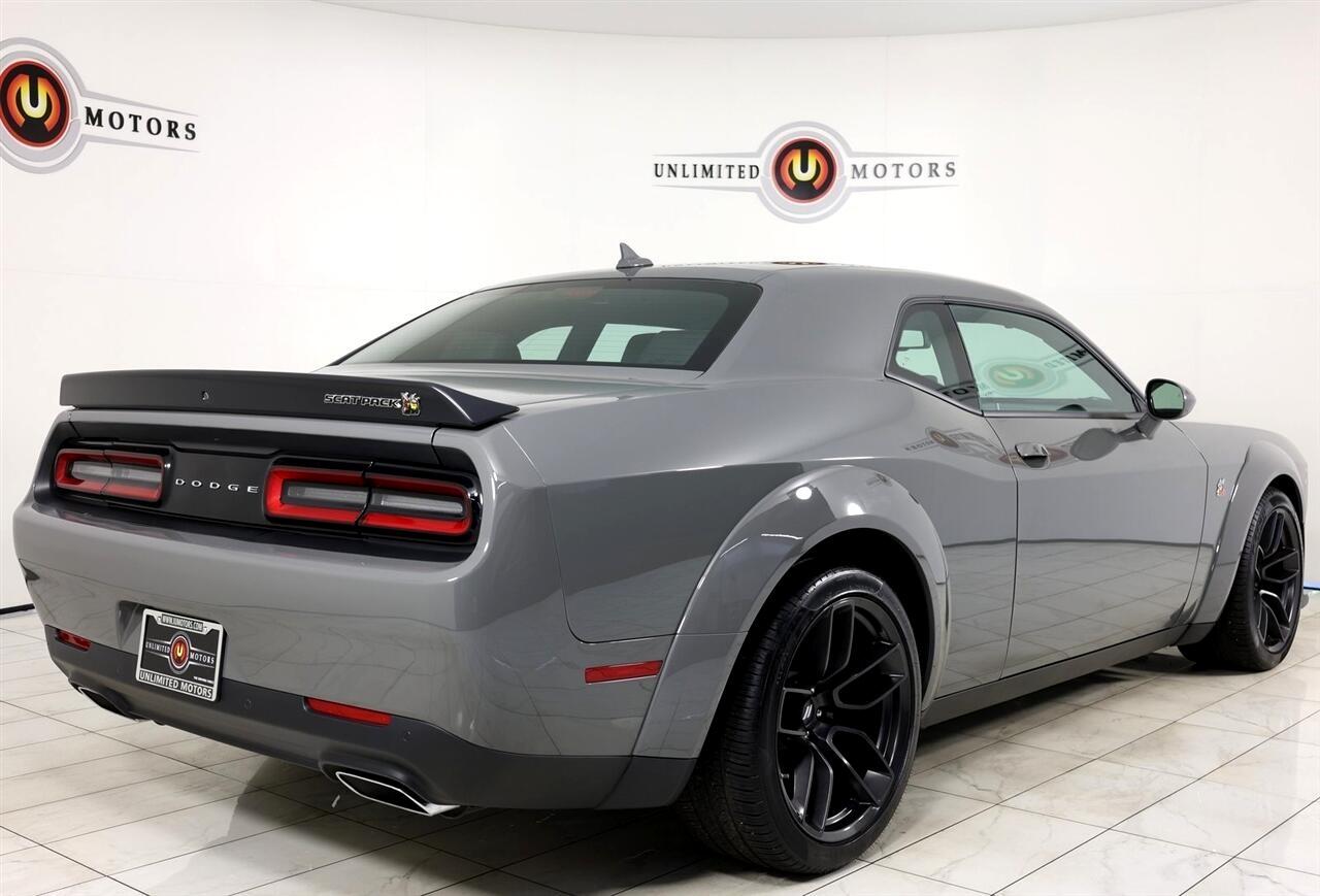 Dodge Challenger  2023