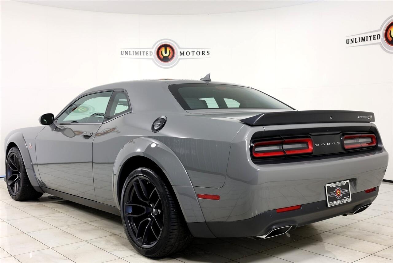 Dodge Challenger  2023